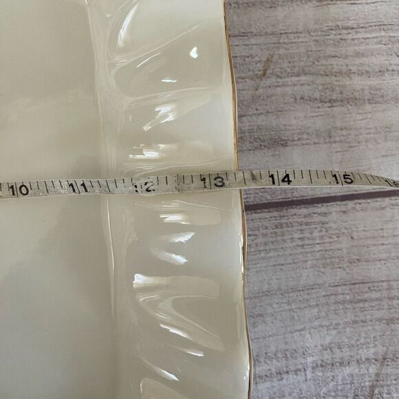 Alco gold scalloped rectangular serving platter 13.5”x11.5” while w/gold trim - Picture 6 of 7